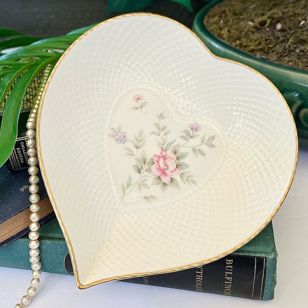 Mikasa Bone China Remembrance Pattern Candy Trinket Dish B2120 Narumi Japan